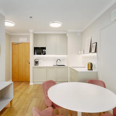 Faro Apartamenty Blisko Morza Basen Sauny Gym W Cenie Kołobrzeg Habitación foto